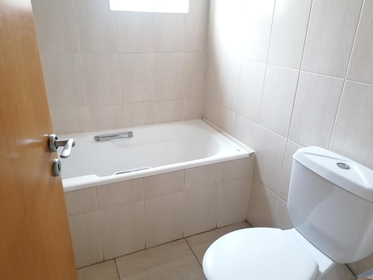 לרנקה Family Apartment In Mackezie מראה חיצוני תמונה